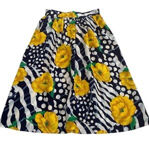 Vintage Lucia Petites Vibrant Floral Print A-Line Pleated Midi Skirt Size 10